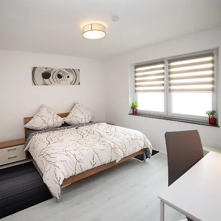 Gemuetliche Ferienwohnung Whole Apartment Merlion 65Sqm, Wlan Wifi, 3 Zi Rooms, Taubertal Kgh *